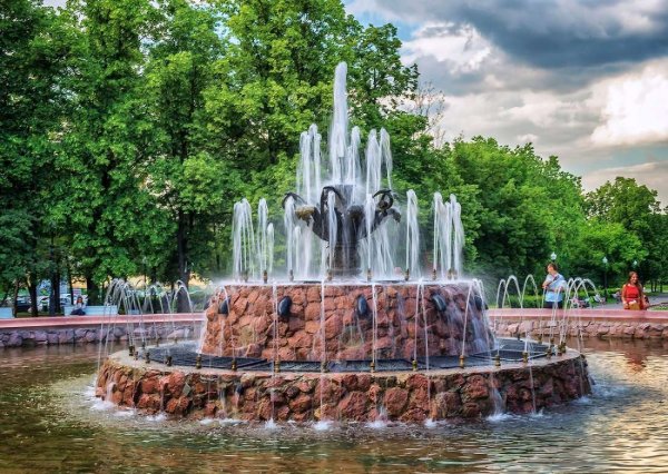 Фонтан на Болотной площади