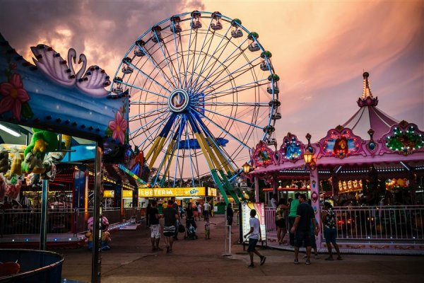 Yomiuri Land Amusement Park горки