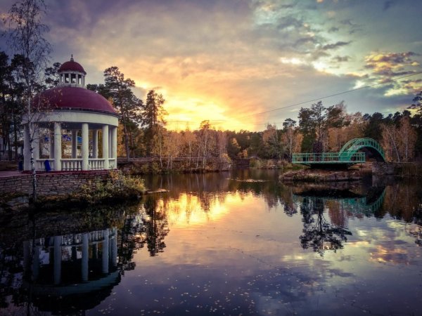 Ротонда Челябинск парк Гагарина