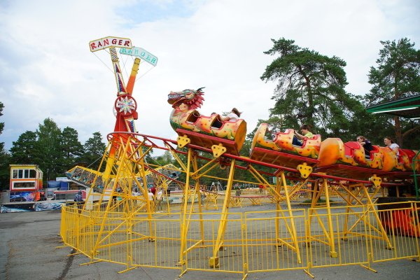 Гагарин парк Челябинск аттракционы