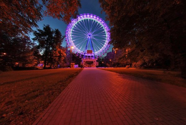 Парк Измайлово колесо обозрения