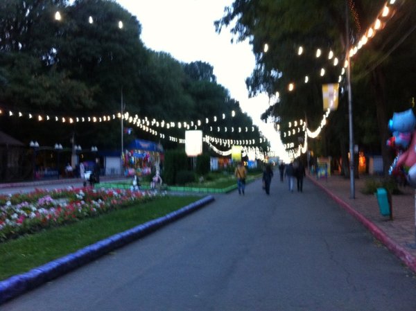 Парк Победы Ставрополь ночью