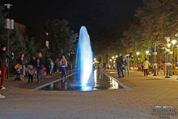 Сквер на Салюте в Ставрополе