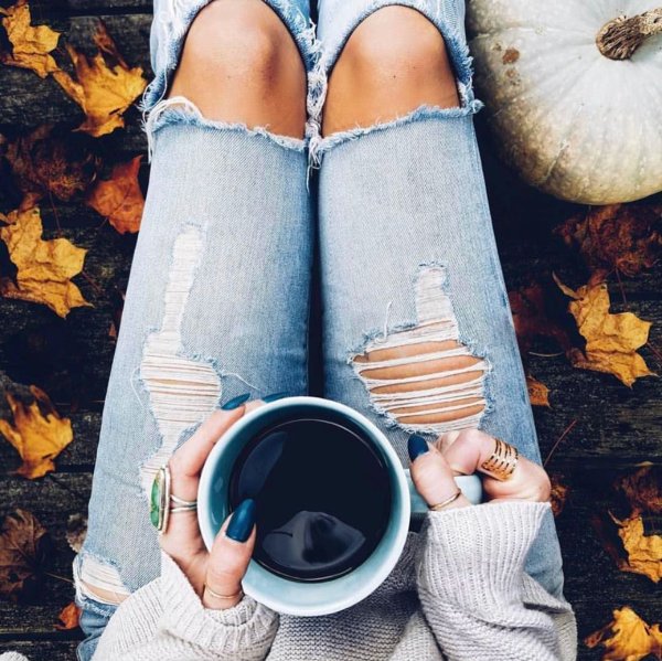 Фотосессия осенью с кофе