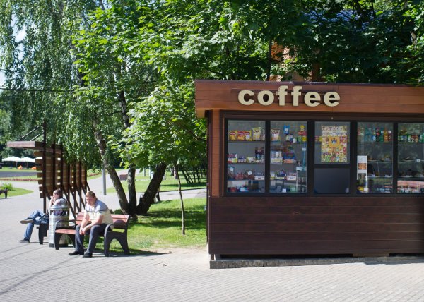 Парк Горького ларьки