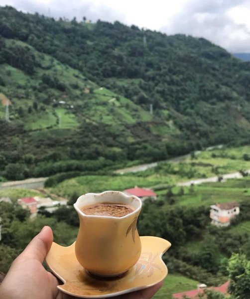 Утренний кофе в горах