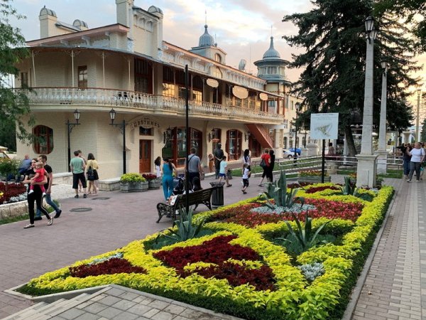 Парк цветник Пятигорск