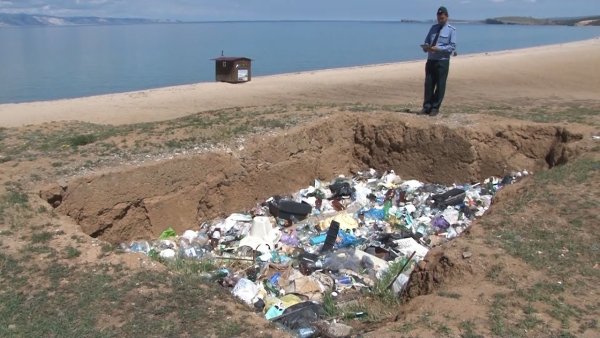 Озеро Байкал загрязнено