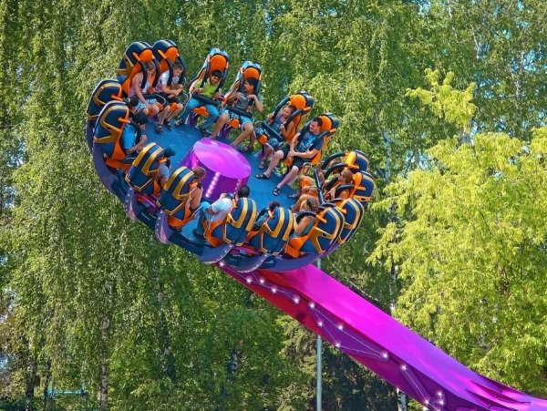 Аттракционы в парке Гагарина Новокузнецк