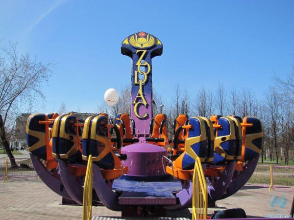 Парк Гагарина Новокузнецк аттракционы