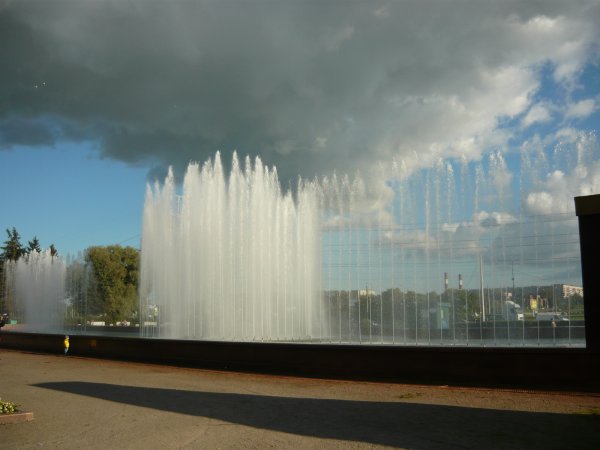 Фонтан 60 лет Победы Южно-Приморский парк