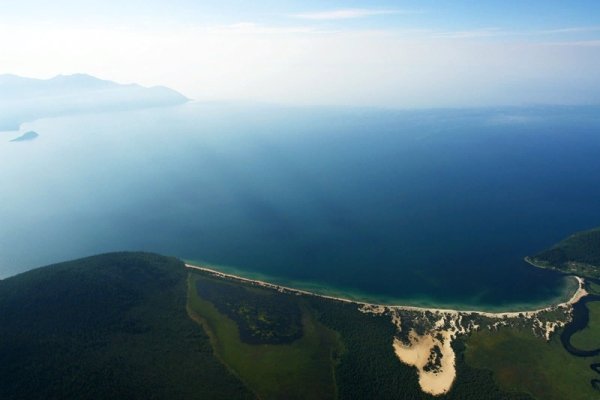 Озеро Байкал с высоты
