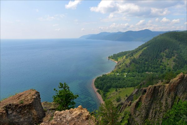 Озеро Байкал вид сверху