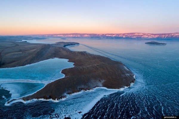 Лёд на острове Байкал