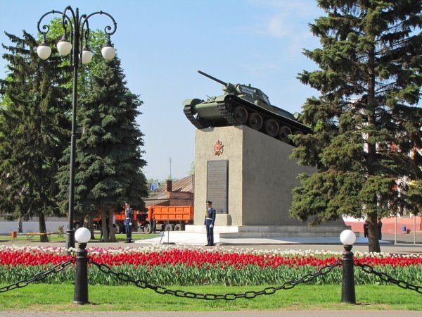 Памятник Тамбовский колхозник в Тамбове