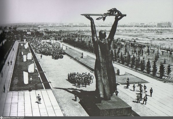 Парк тридцатилетия Победы Омск