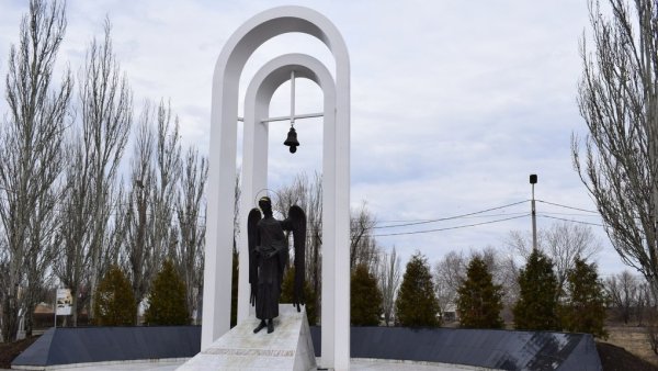 Парк Победы Омск памятники