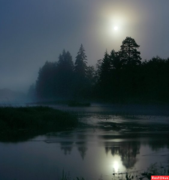 Луна река