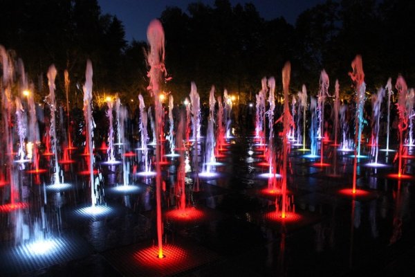 Шоу «Поющие фонтаны» Казань парк Горького