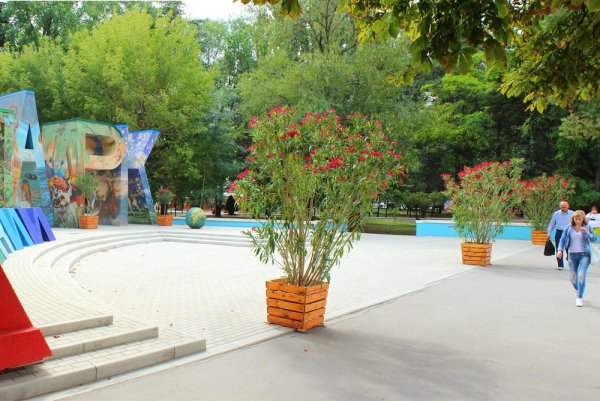 Парк детский Симферополя Крыма