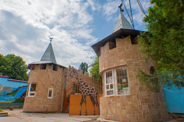 Детский парк на Кирова 51 в Симферополе