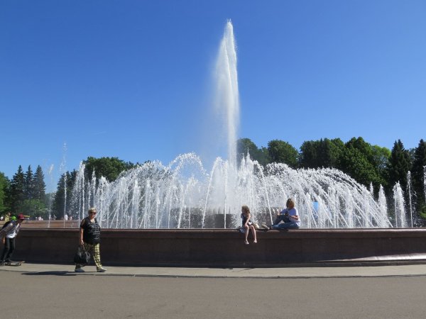 Фонтан Приморский парк Победы Санкт-Петербург