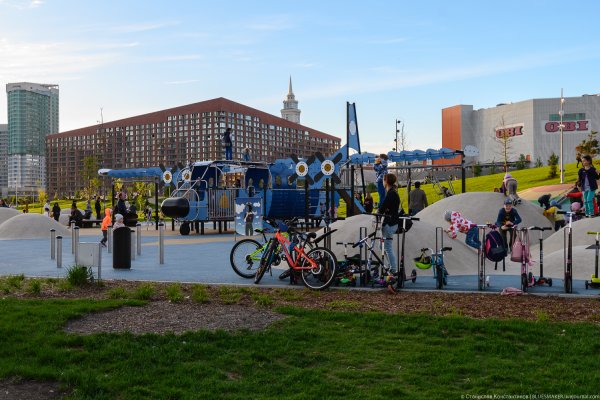 Парк Ходынское поле Центральный променад