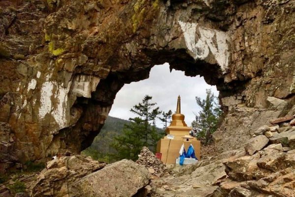 Храм ворота Алханай