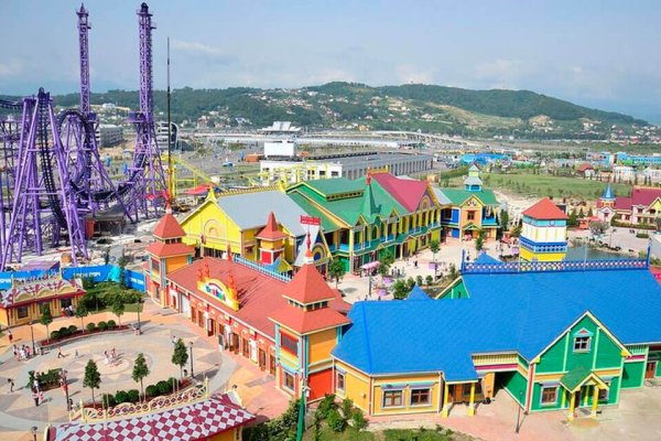 Богатырь парк аттракционов Адлер