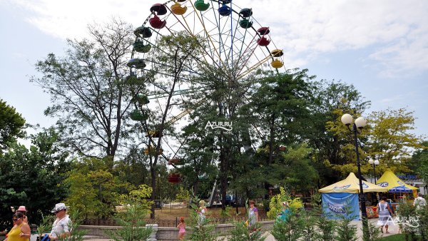 Евпатория парк аттракционов Фрунзе