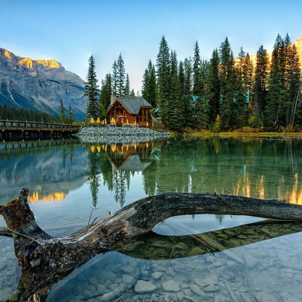 Горы лес озеро