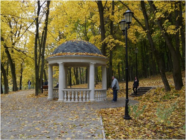 Тула Платоновский парк ротонды