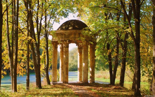 Ротонда в Петергофе