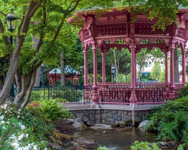 Пергола в китайском саду