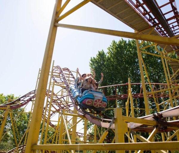 Гагарин парк аттракционов Питер