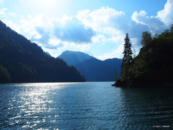 Озеро Рица Абхазия