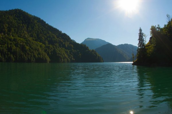 Новый Афон озеро Рица