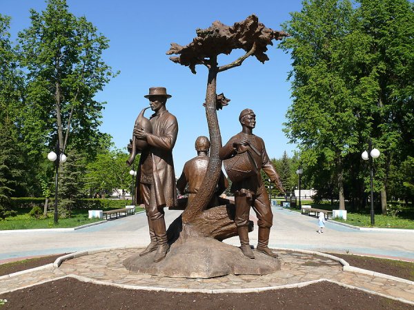 Скульптура Древо жизни Йошкар-Ола