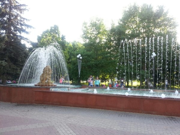 Парк Победы Белгород фонтан
