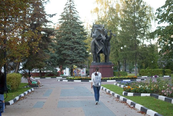 Парк Победы монумент Белгород