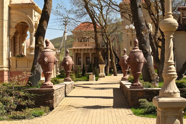 Старый парк Алексеева в Кабардинке