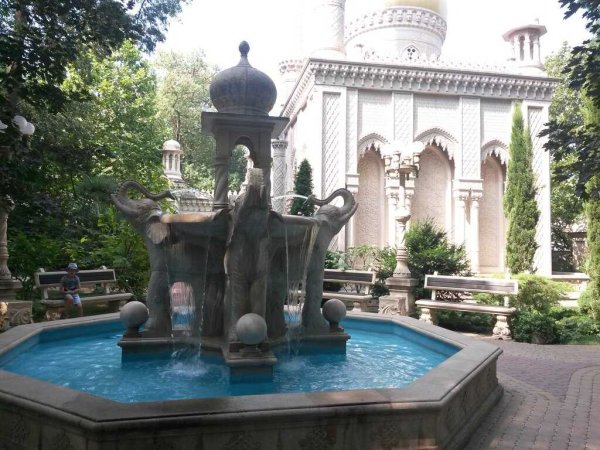 Культурный центр старый парк в Кабардинке