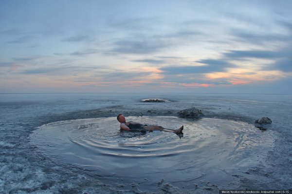 Солёное озеро в Волгоградской области Эльтон