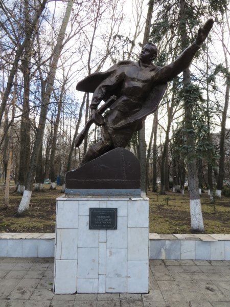 Памятники Матросову Александру Матвеевичу