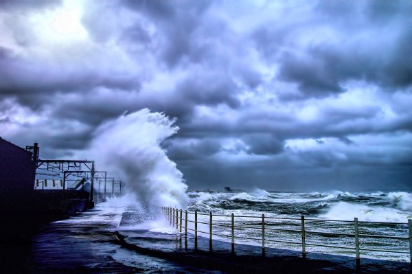 Шторм ураган