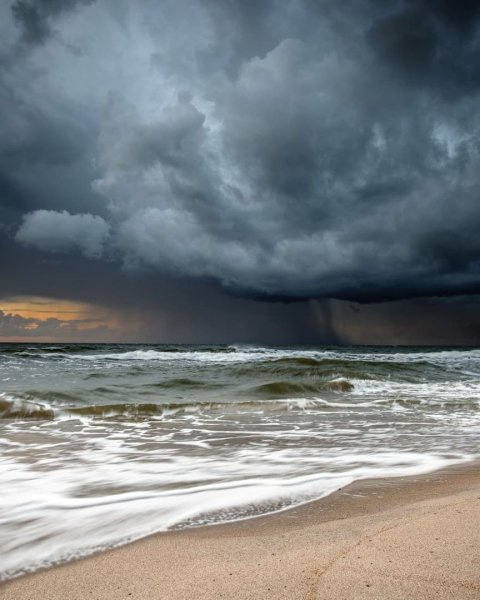 Балтийское море шторм