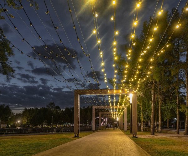 Парк Первомайский Уфа ночью