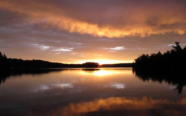 Озеро вечером