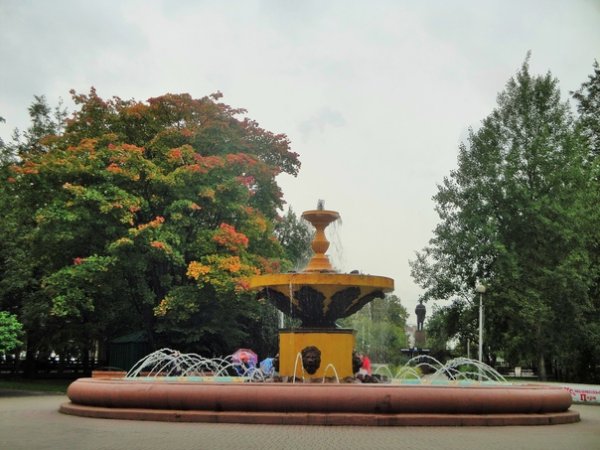 Комсомольский парк Череповец