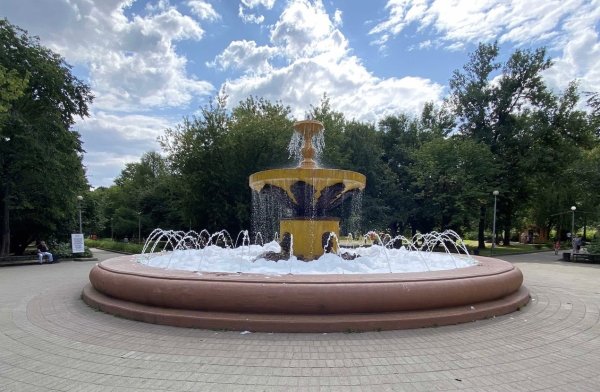 Фонтан Комсомольский парк Череповец